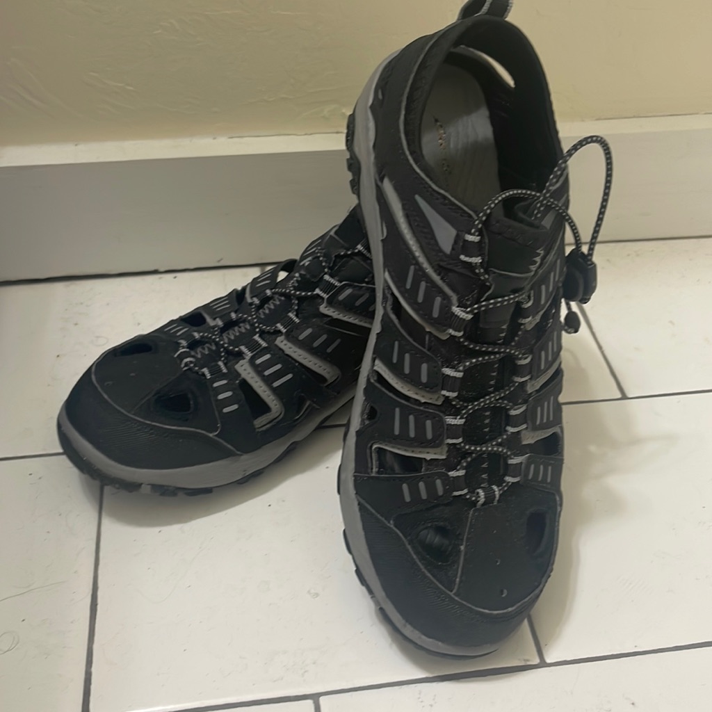 Eddie Bauer Sandals - Waterproof - Size 9. Worn Once